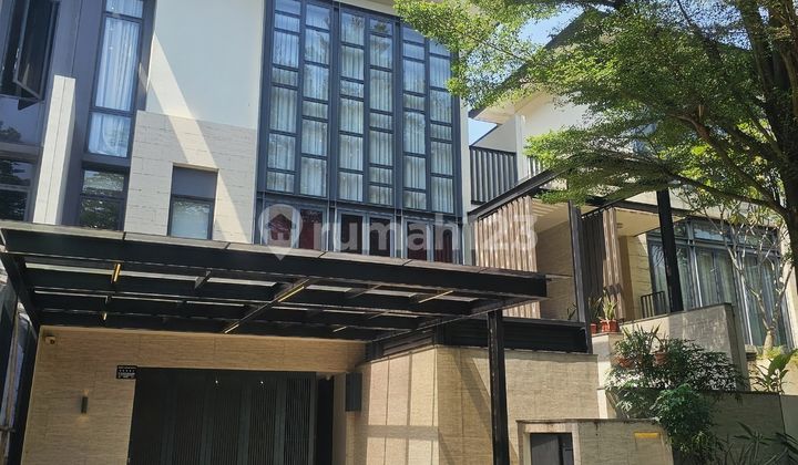 Disewakan Rumah 3 Lantai Di Lancewood Navapark Bsd - Furnished - Rumah Mewah Lokasi Premium