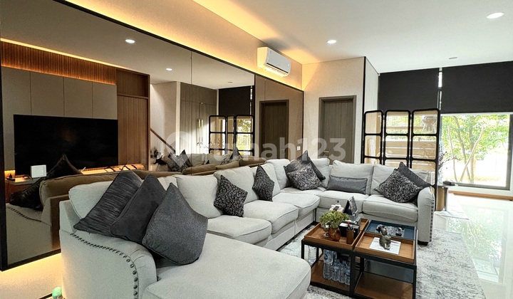 Greenwich Park BSD Cluster Caelus Rumah 2 Lantai Posisi Hoek - Rapi Siap Huni