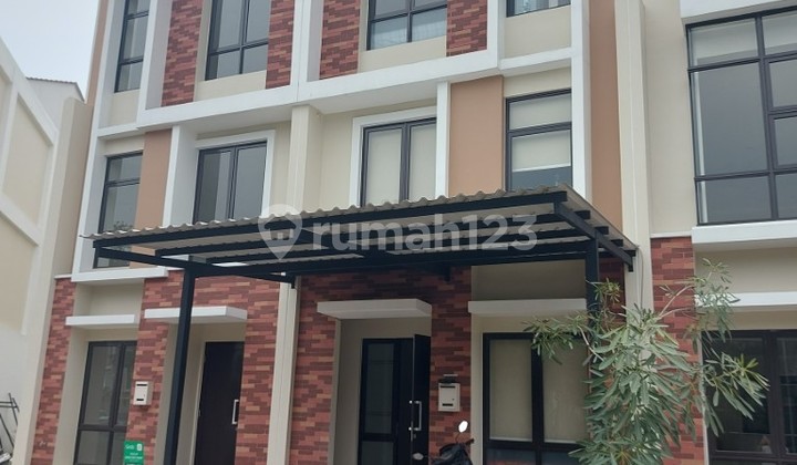 Rumah Kost 10 Kamar di Allogio Gading Serpong Tangerang 1K90004H