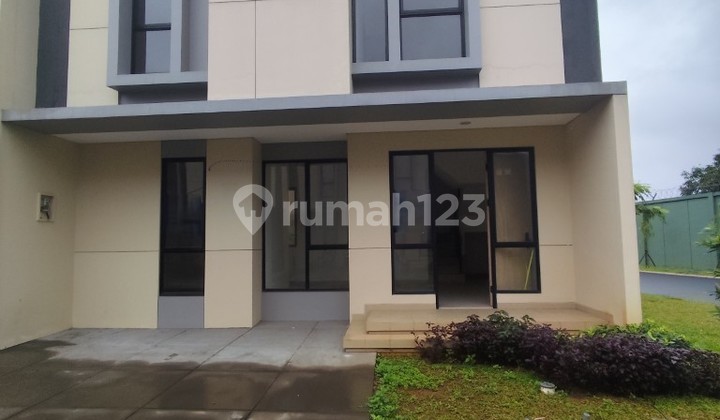 Disewa Rumah Hoek Ukuran 8X10 di Astha Suvarna Sutera Tangerang 1Ka0000m