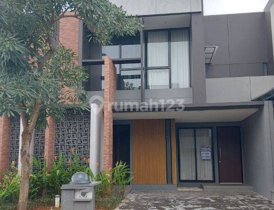 Rumah FF dan Full Renov 2 Lantai di Flavio Suvarna Sutera Tangerang Y00219 1