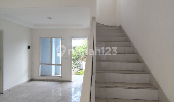 Rumah Cantik 2 Lantai di Chiara Suvarna Sutera Tangerang 1K90006a 2