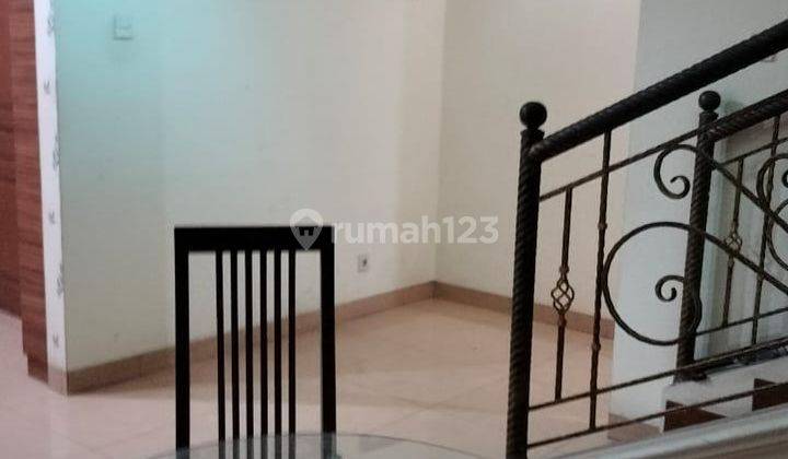 Rumah 3 Lantai di Mahkota Mas Cikokol Tangerang L2 240325 2