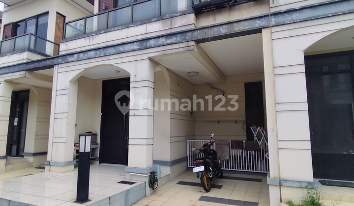 Rumah Full Furnish Uk 6X11 di Lavon Cluster Allura Tangerang Y00231