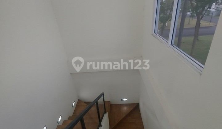 Rumah Mewah 2 Lantai (17x20) di Daru Suvarna Sutera Tangerang 1K900020  2