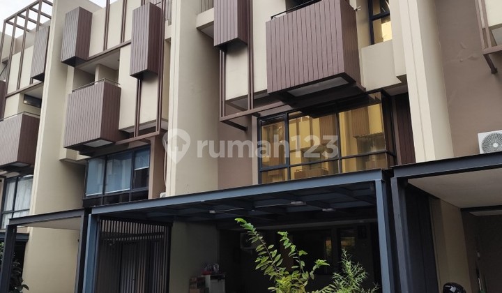 Rumah Cantik 4 Lt Design Interior di Tabebuya Bsd City Tangerang L2 240304