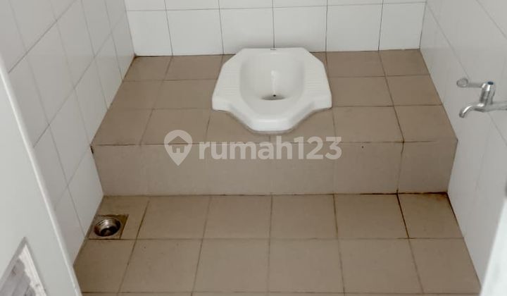 Rumah Cantik 2 Lantai uk 9x20 di Suvarna Sutera Tangerang 1K90007C 2