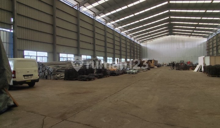 Ready-to-Live Warehouse size 30x50 m2 at Cikampek KM 19B West Java 1K90006H