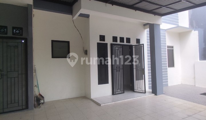 Rumah Hadap Taman 2 LT di Taman Chrysant Citra Raya Cikupa Tangerang 1K90007g
