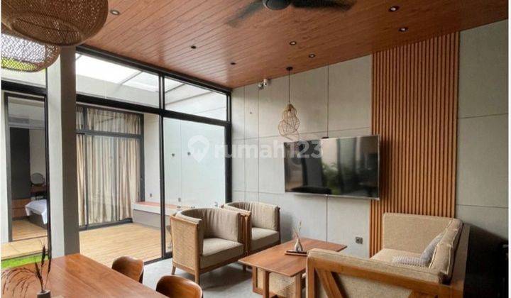 Rumah Suvarna Sutera Cantik Mewah Modereren  Konsep Villa 1 Lantai  2