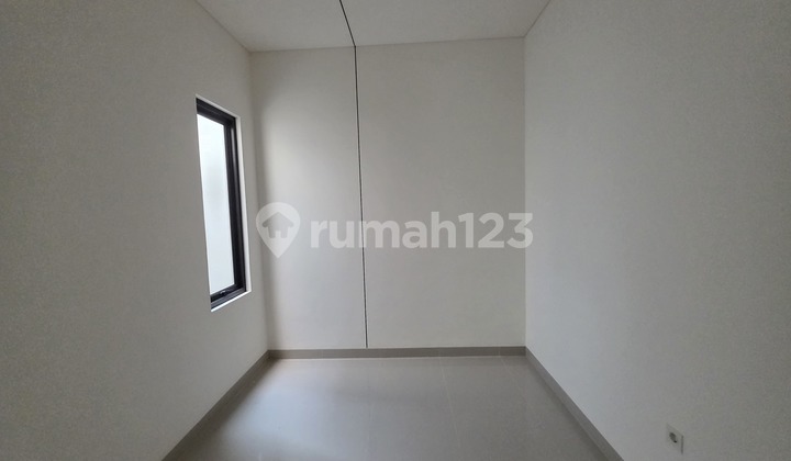 Dijual Cepat Medang 2.lantai Banguman Baru Siap Huni 2
