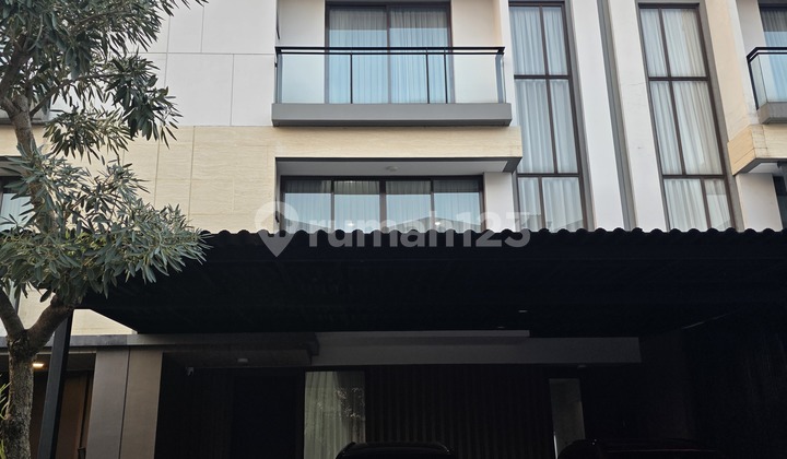 Kimora The Zora 3-Story Ready-to-Live Near Toll Road and CBD BSD Kimora The Zora 3-Story Ready-to-Live Near Toll Road and CBD BSD