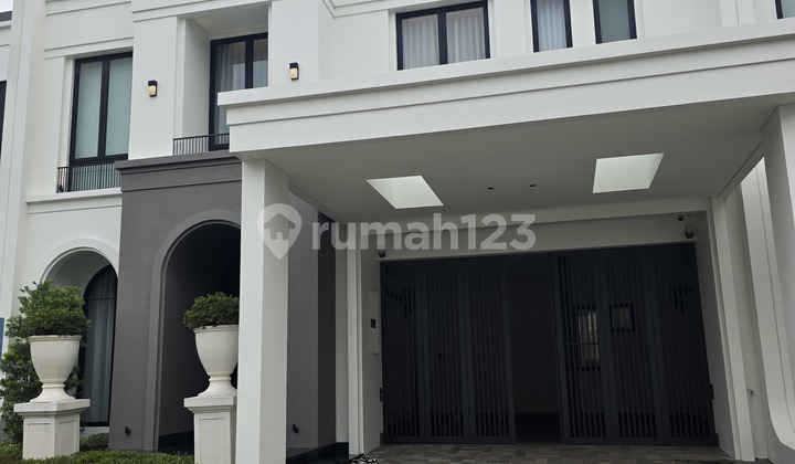 Nice House In Gramercy Alam Sutra, Great Location And Strategic Location.