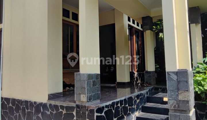 For sale nice and beautiful house in Bintaro Jaya sector 3A 2