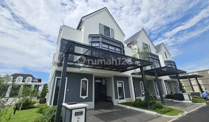 Rumah di Cluster Louise Summarecon Serpong Dengan Ceiling Tinggi 1