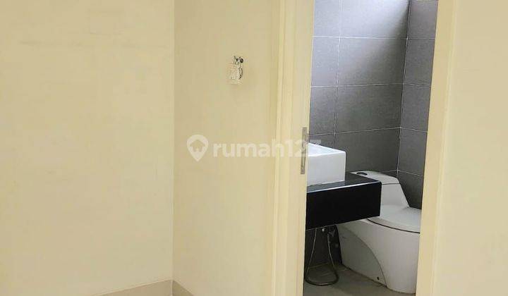 Dijual Cepat
Turun Harga Rumah di Cluster GOLDFINCH
Summarecon 2