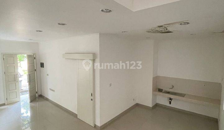 ruang keluarga dijual cepat rumah di cluster