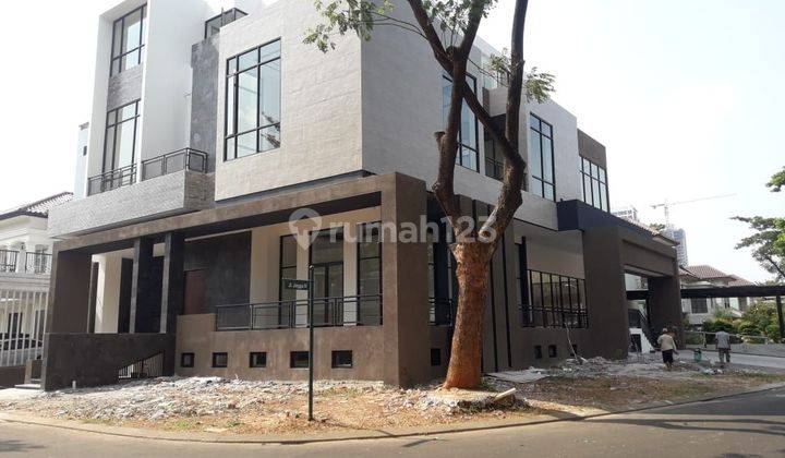 Dijual cepat Rumah sultan mewah konsep minimalis modern di Cluster sutera jingga alam sutera kabupaten tangerang 4 Lantai Sudah Renovasi SHM posisi hoek 1