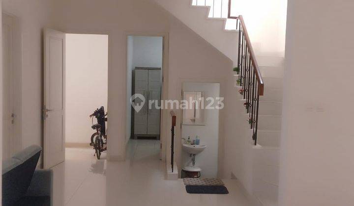 Disewakan Rumah Gading Serpong Menteng Village 4 Kamar Tinggal Bawa Koper 2