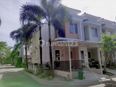 Rumah 2 Lantai Bagus Furnished SHM di Cluster Virginia, Tangerang 1