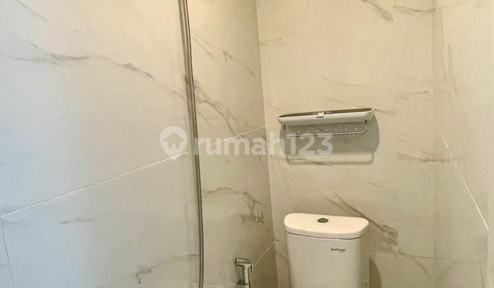 Disewakan Apartemen Royal Mediterania Garden tipe 2BR+ Furnish Lantai Dasar Unit Langka Lokasi Terbaik dekat Central Park Kantor APL Soho Capital 2
