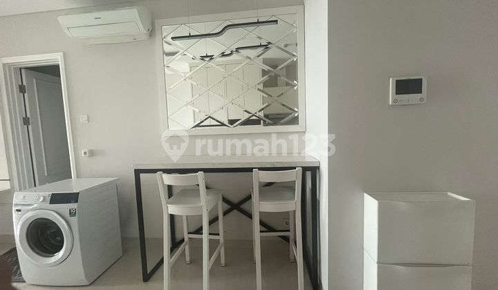 Apartment For Rent 2 Bedroom Grand Madison Fully Furnished High Floor, Best Facilities Free To Use, Best Location Near Central Park Mall 2