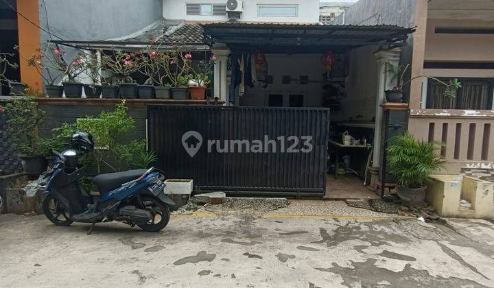 Dijual murah rumah 1.5 lantai siap huni dlm komplek  2