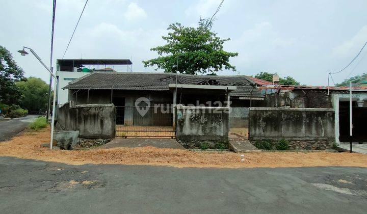 Rumah Hitung Tanah di Belakang Lia Galaxi Jakasampurna , Bekasi 1