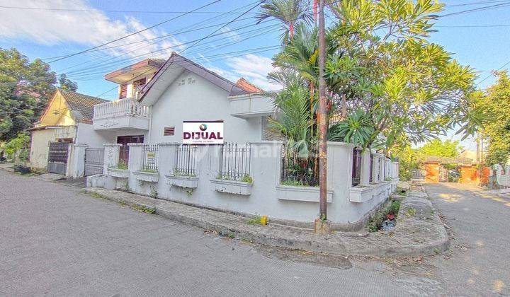 Rumah Hoek di Pondok Pekayon Indah, Bekasi 1