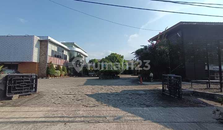 For Rent: Ex-Coffee Shop Building in Kayuringin, South Bekasi 2