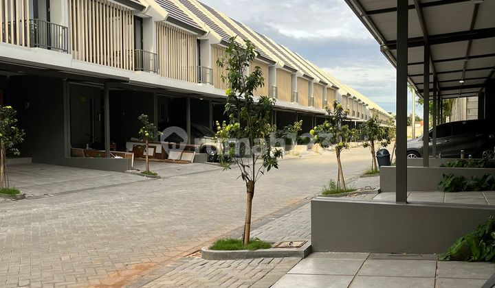 Dijual Dibawah Harga Pasar Rumah Hoek Minimalis Siap Huni di Z Living Grand Wisata Bekasi 2