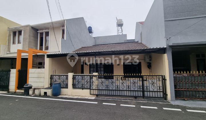 For Sale: Ready-to-Occupy House in Kimia Farma Complex, Duren Sawit, Jakarta For Sale: Ready-to-Occupy House in Kimia Farma Complex, Duren Sawit, Jakarta