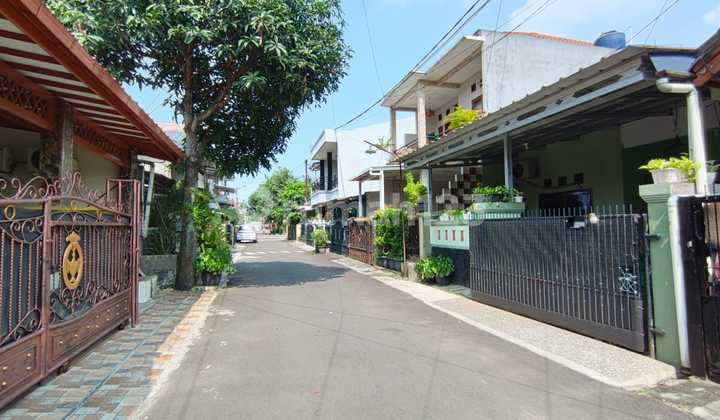 Dijual rumah di Cluster Alam Raya 1, Puri Gading Jatimelati, Bekasi 2