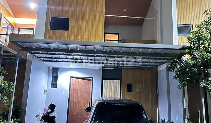 Dijual Rumah di Cluster O8 Grand Wisata Bekasi Full Furnished