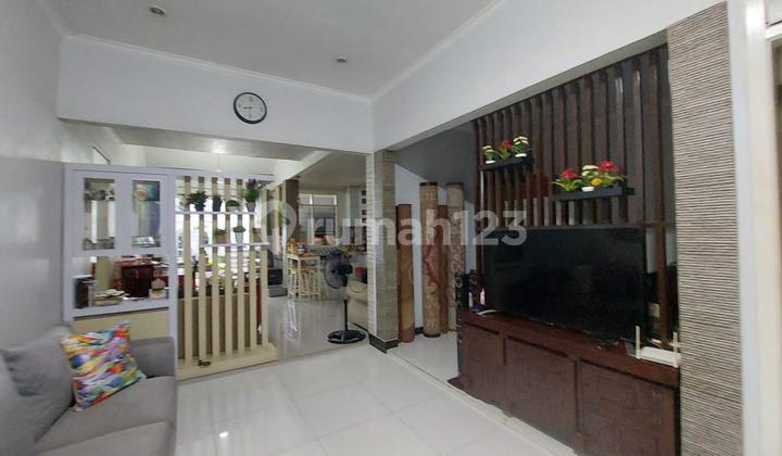 Strategic Luxury Home in Taman Peninsula, South Bekasi. 2