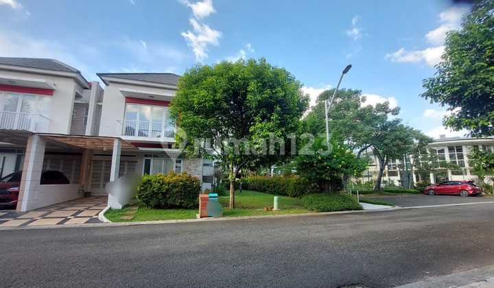Dijual RUMAH HOOK SUMMARECON BEKASI SAMPING CLUB HOUSE Dijual RUMAH HOOK SUMMARECON BEKASI SAMPING CLUB HOUSE