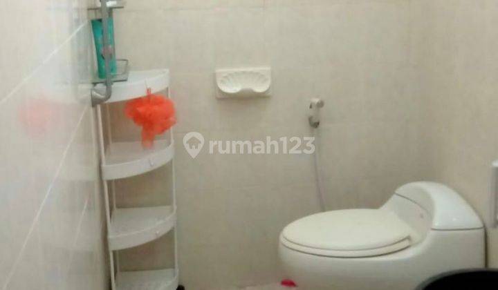 Rumah Semi Furnished di Delta Pekayon, Bekasi 2