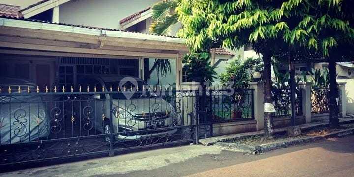 Quick Sale House in Taman Peninsula Housing Complex, Pekayon, Jakasetia, South Bekasi Quick Sale House in Taman Peninsula Housing Complex, Pekayon, Jakasetia, South Bekasi