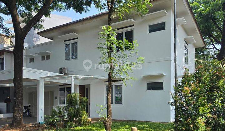 Dijual Rumah Hoek Bangunan Mandiri Foresta Full Furnished 2