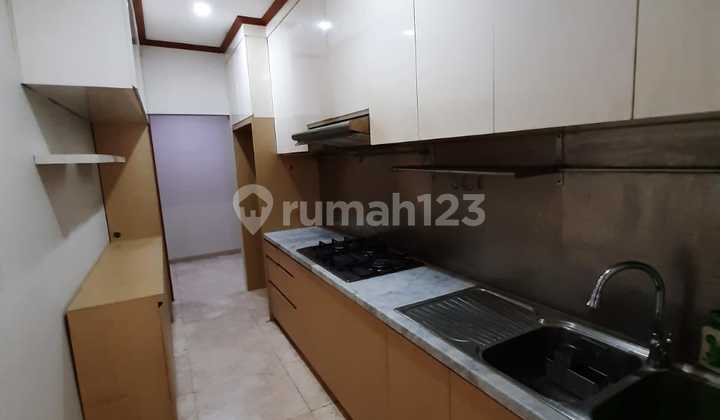 Dijual Rumah, Lingkungan Nyaman,bebas Banjir, Dekat Stan 2