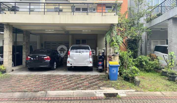 For Immediate Sale: Dalem Cluster Delatinos House in Bsd City, 24-Hour Security, Flood-Free