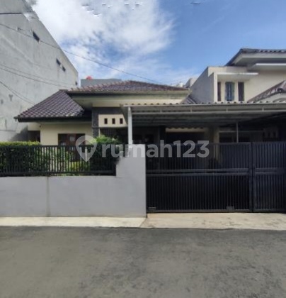 Rumah Bagus,Strategis Dekat Jalan Utama,Dekat Rs.suyoto,B.banjir Rumah Bagus,Strategis Dekat Jalan Utama,Dekat Rs.suyoto,B.banjir