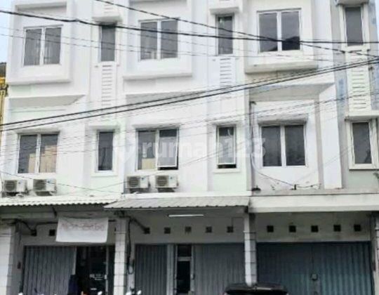 Disewakan Ruko Siap Huni,Lokasi Strategis,Bebas Banjir