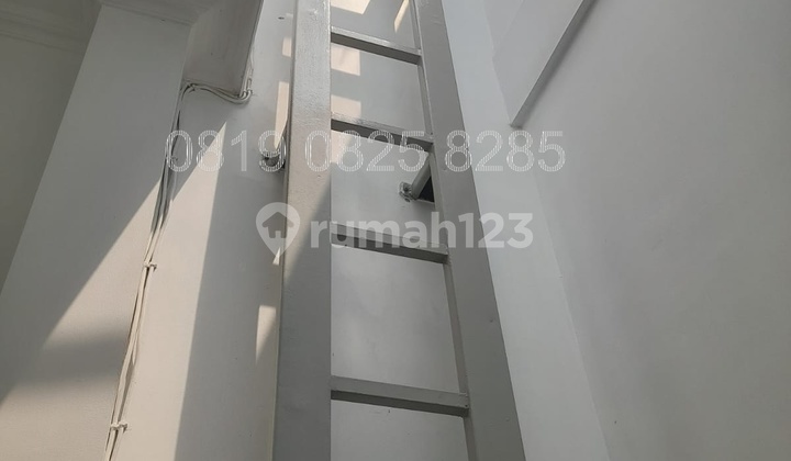 New 2-Story House in Kelapa Gading Janur Kuning, North Jakarta New 2-Story House in Kelapa Gading Janur Kuning, North Jakarta