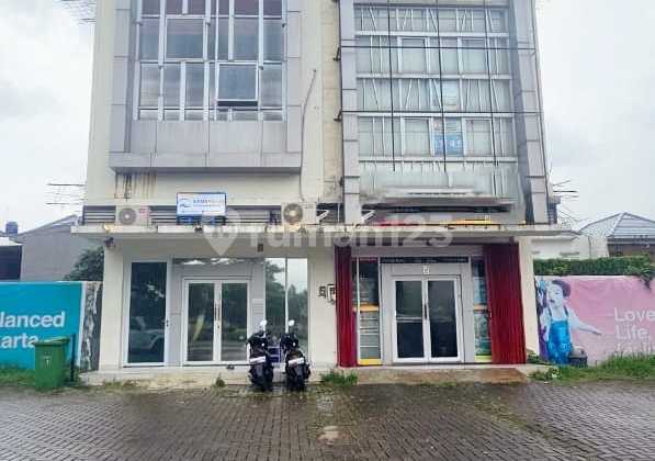 Two-Story Shop House, Flood-Free in Metland Menteng, Cakung