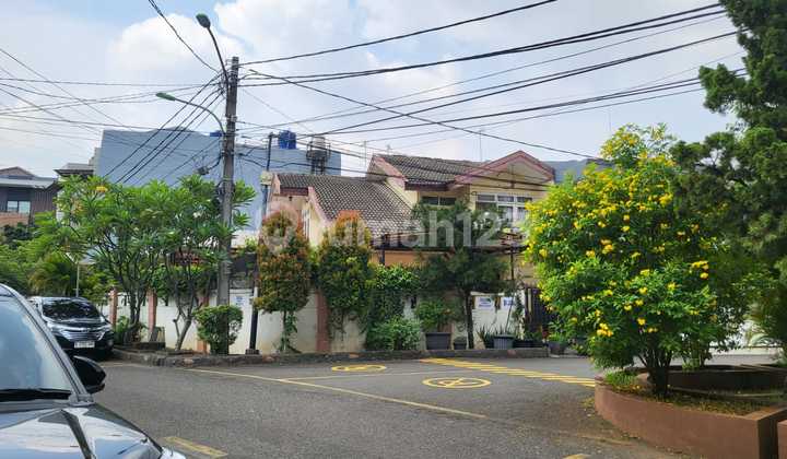 Rumah Hook Luas 274 di Janur Asri Kelapa Gading Jakarta Utara 2