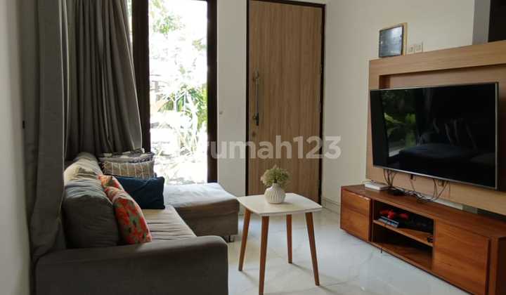 Rumah Sewa 2 Lantai Full Furnish di Cluster Arana, Harapan Indah