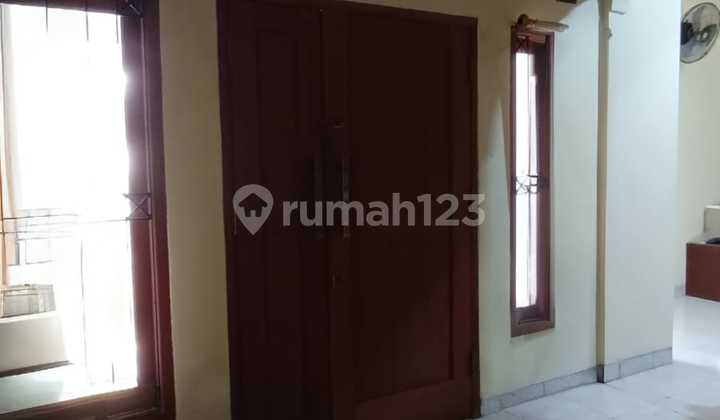 Rumah 2.5 Lantai di Perumahan Harapan Baru 1, Bekasi Barat 2