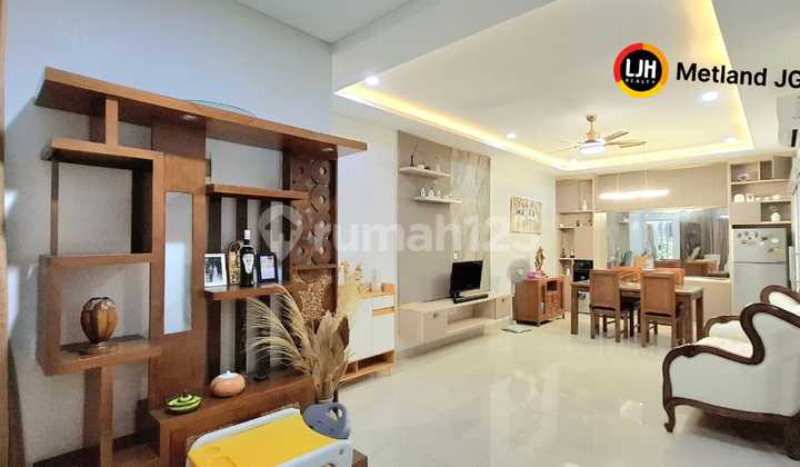 Rumah 2 Lantai Furnished Dalam Cluster Metland Menteng, Cakung