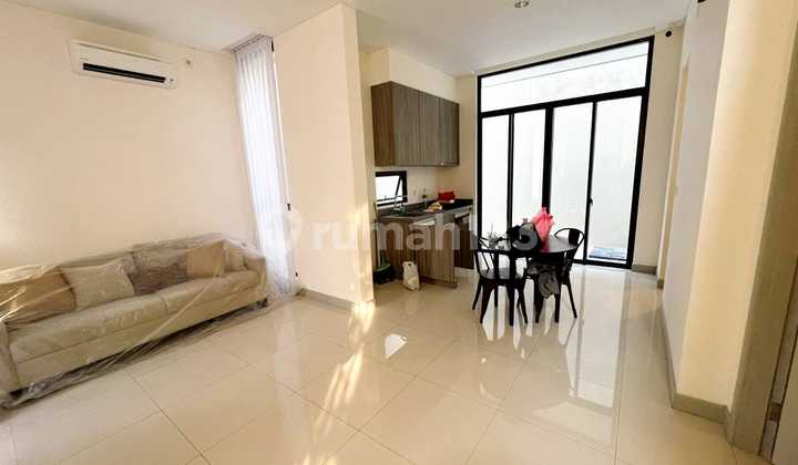 Rumah 2 Lantai Semi Furnished di Jakarta Garden City, Cakung 2